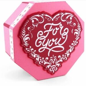 Valentine mystery box !